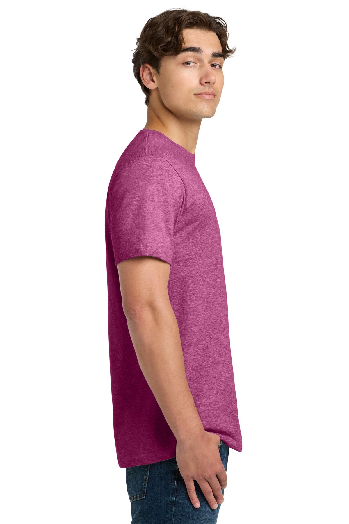 Gildan Softstyle T-Shirt 64000 side model image.
