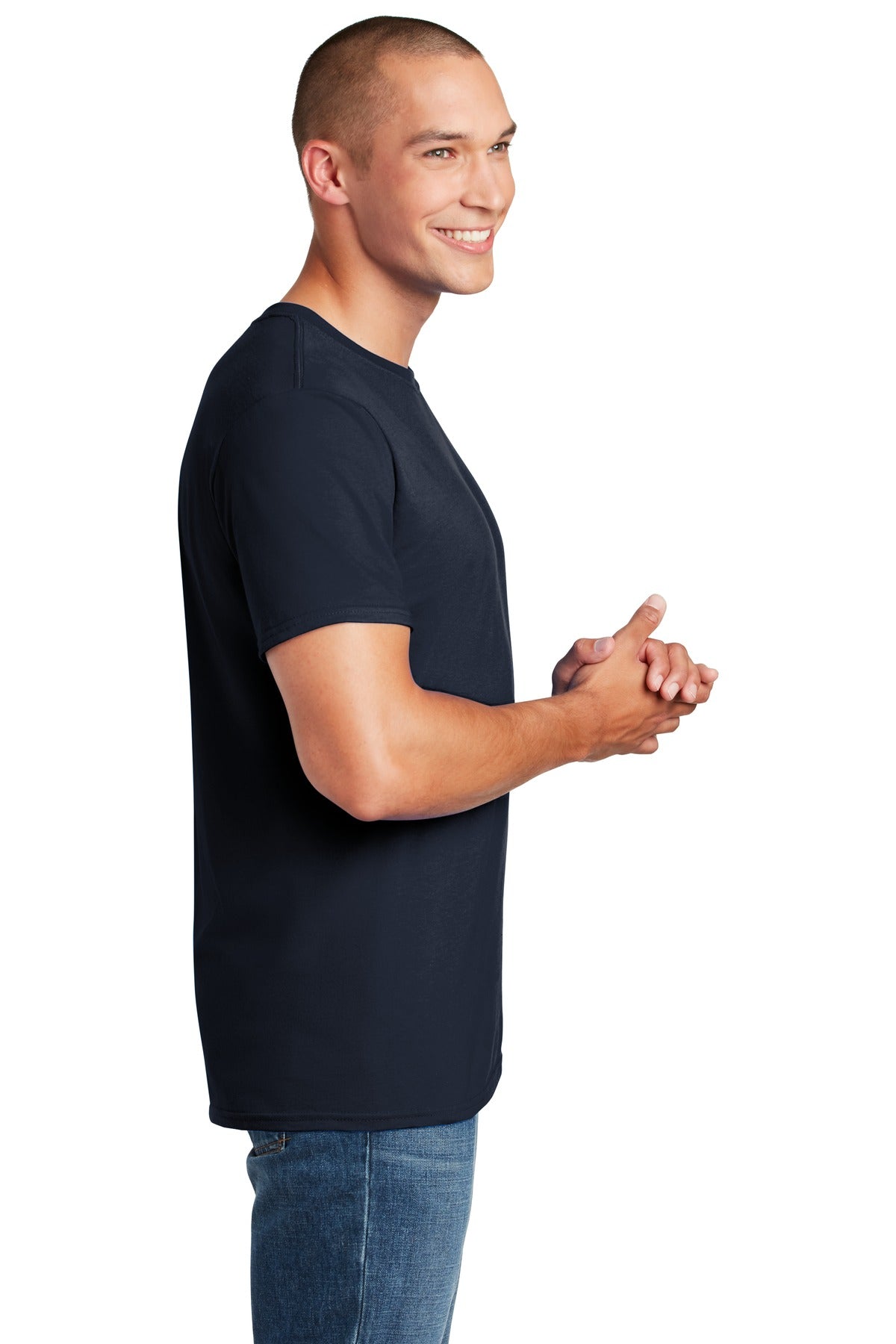 Gildan Softstyle T-Shirt 64000 side model image.