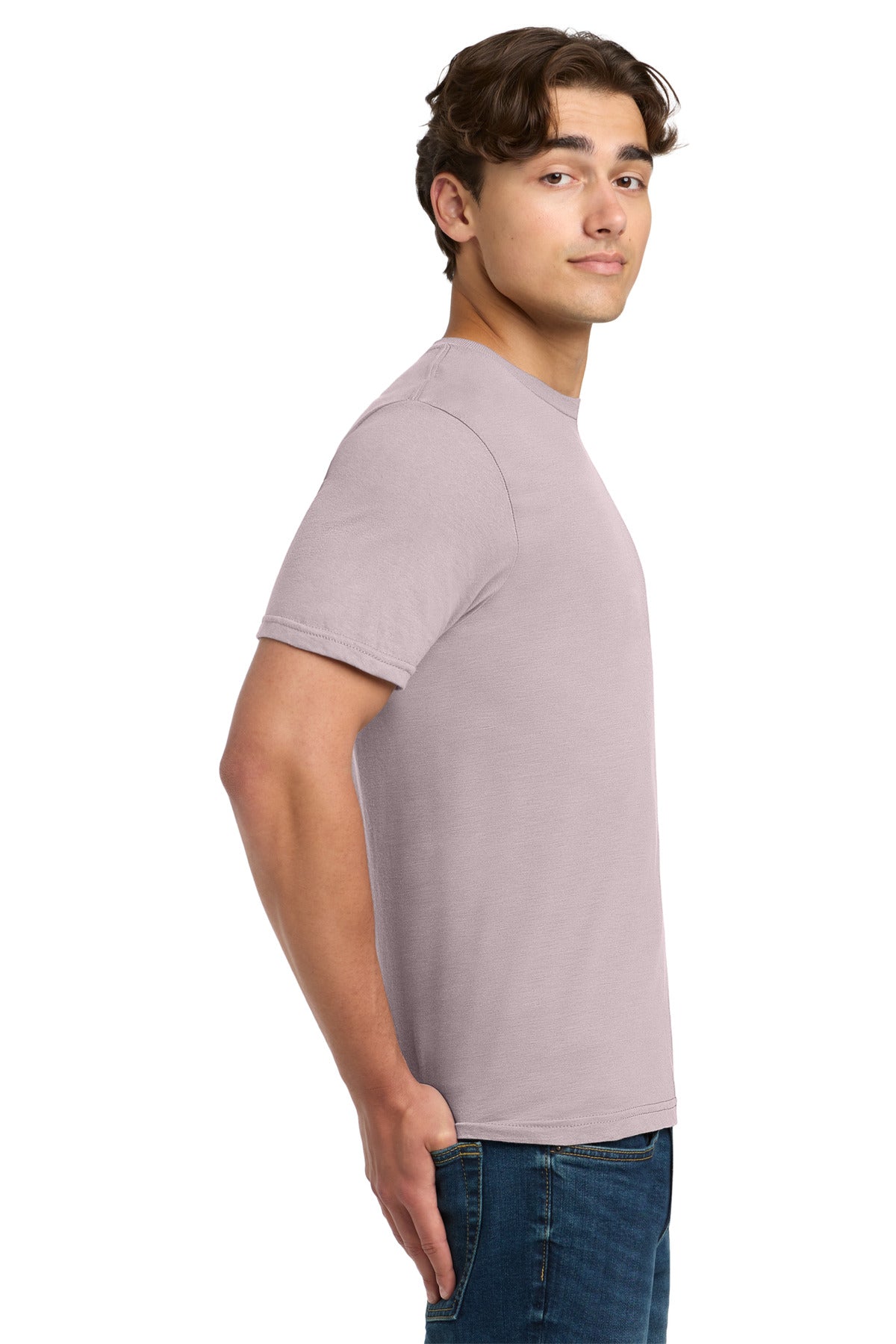 Gildan Softstyle T-Shirt 64000 side model image.
