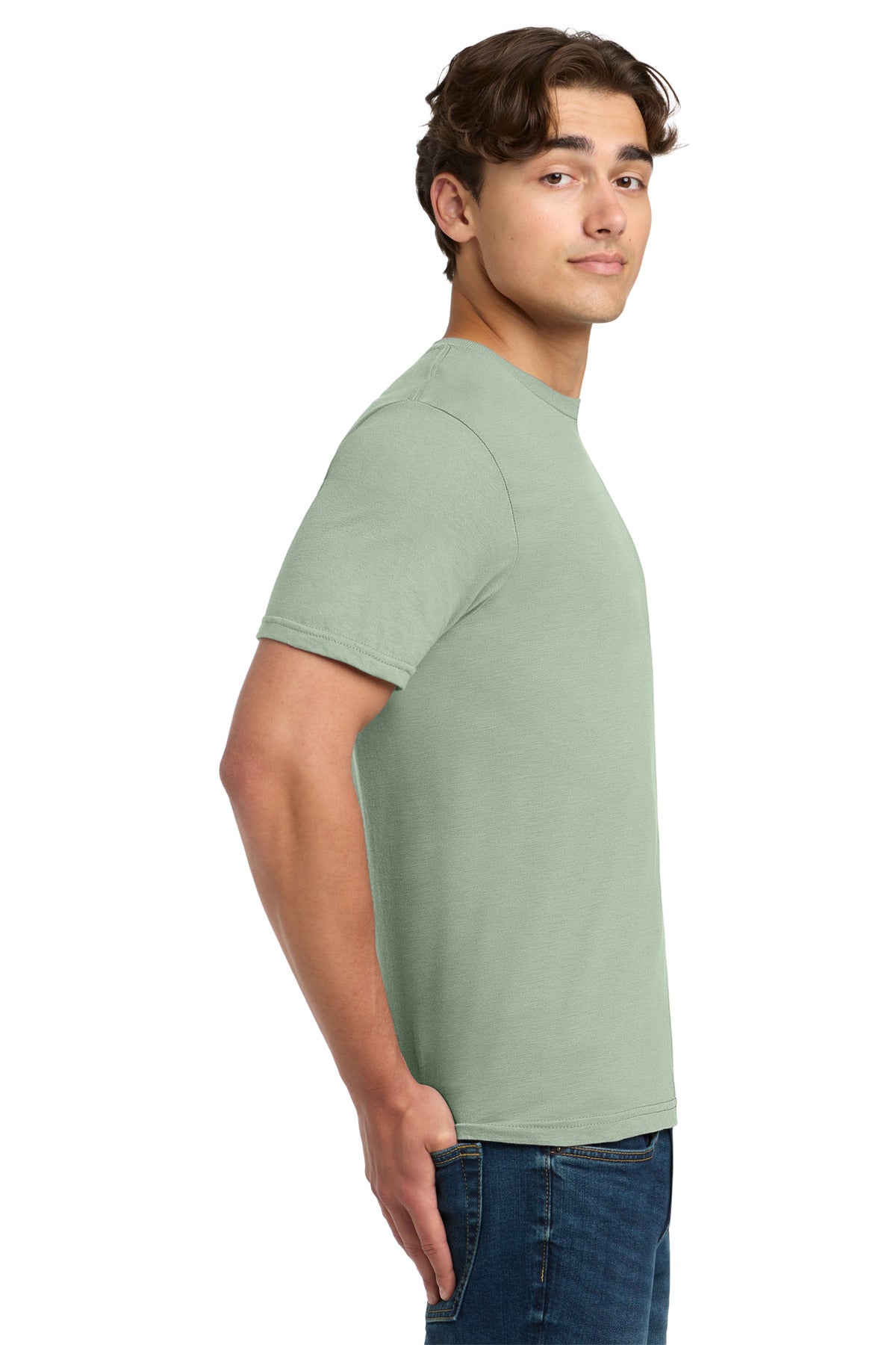 Gildan Softstyle T-Shirt 64000 side model image.