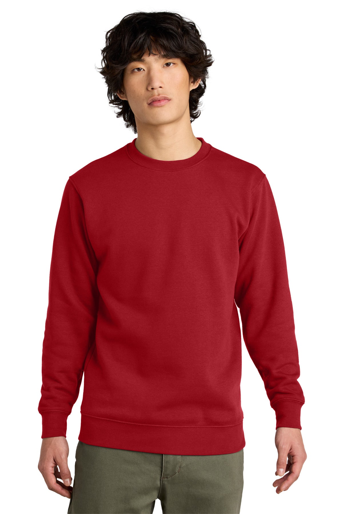 District VITFleece Crew DT6104 front model image.