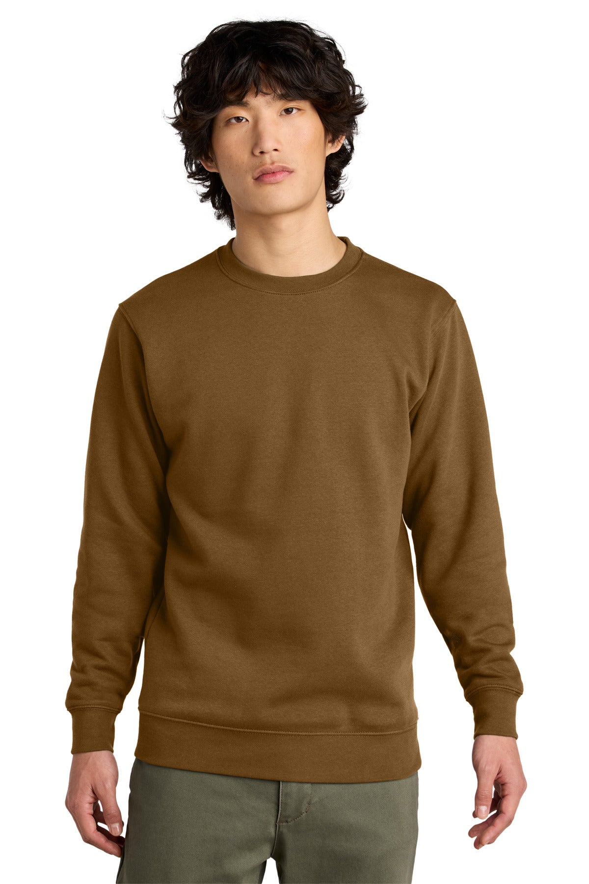 District VITFleece Crew DT6104 front model image.
