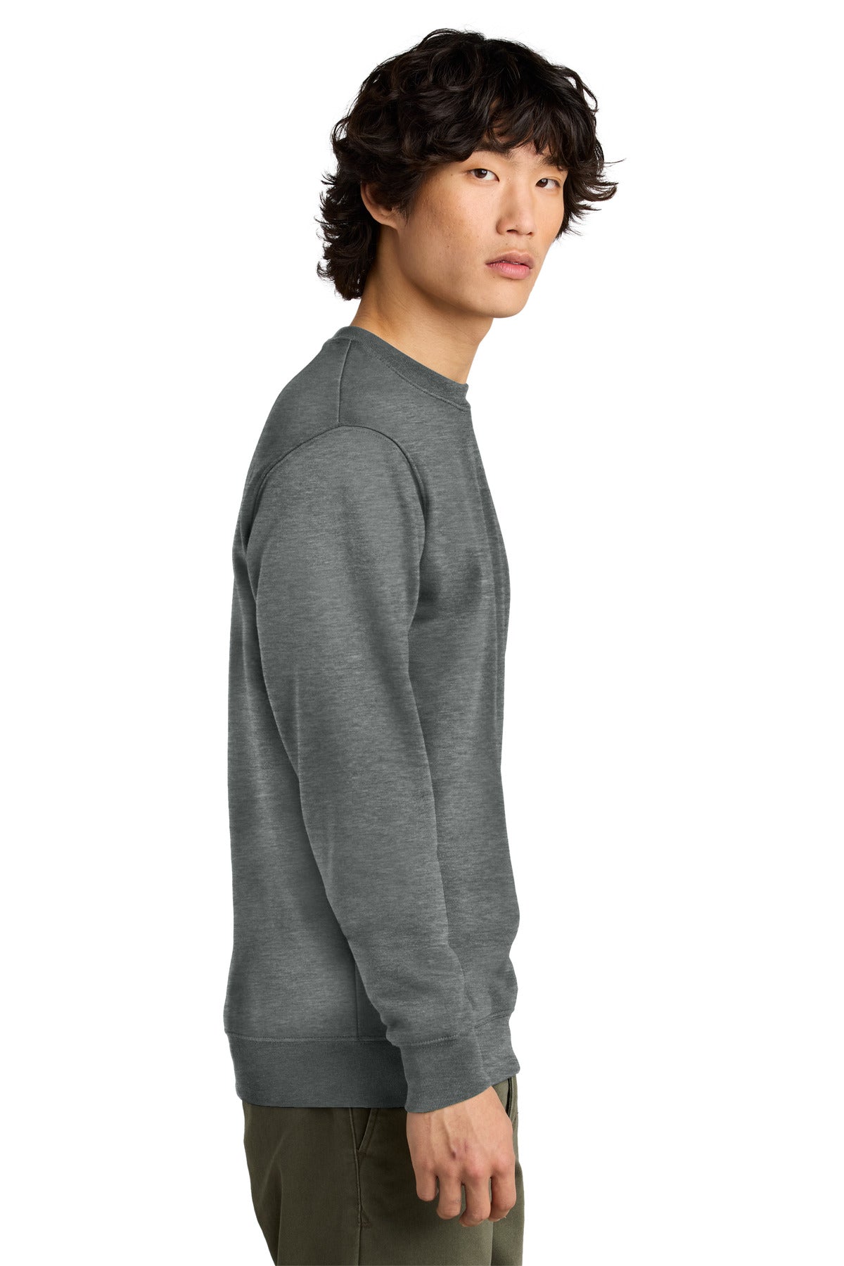 District VITFleece Crew DT6104 side model image.