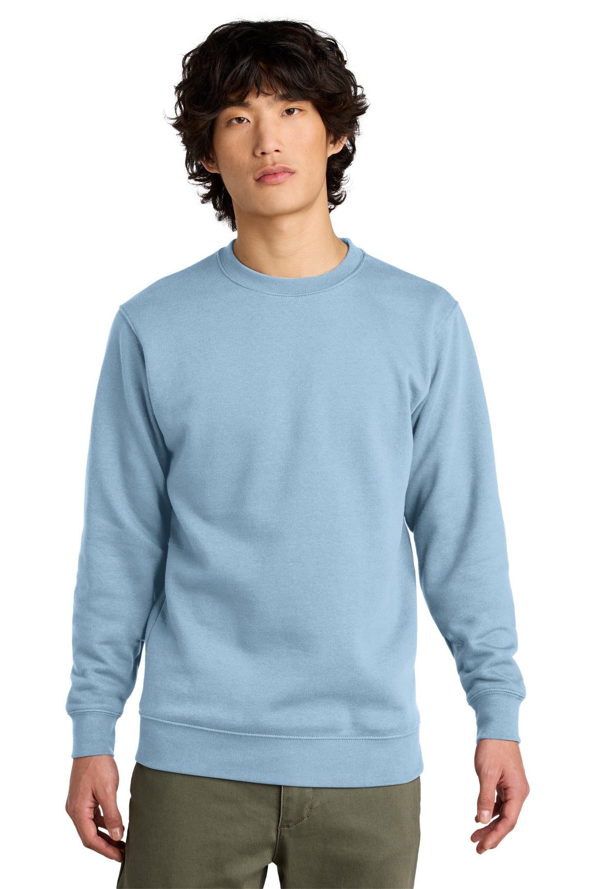 District VITFleece Crew DT6104 front model image.