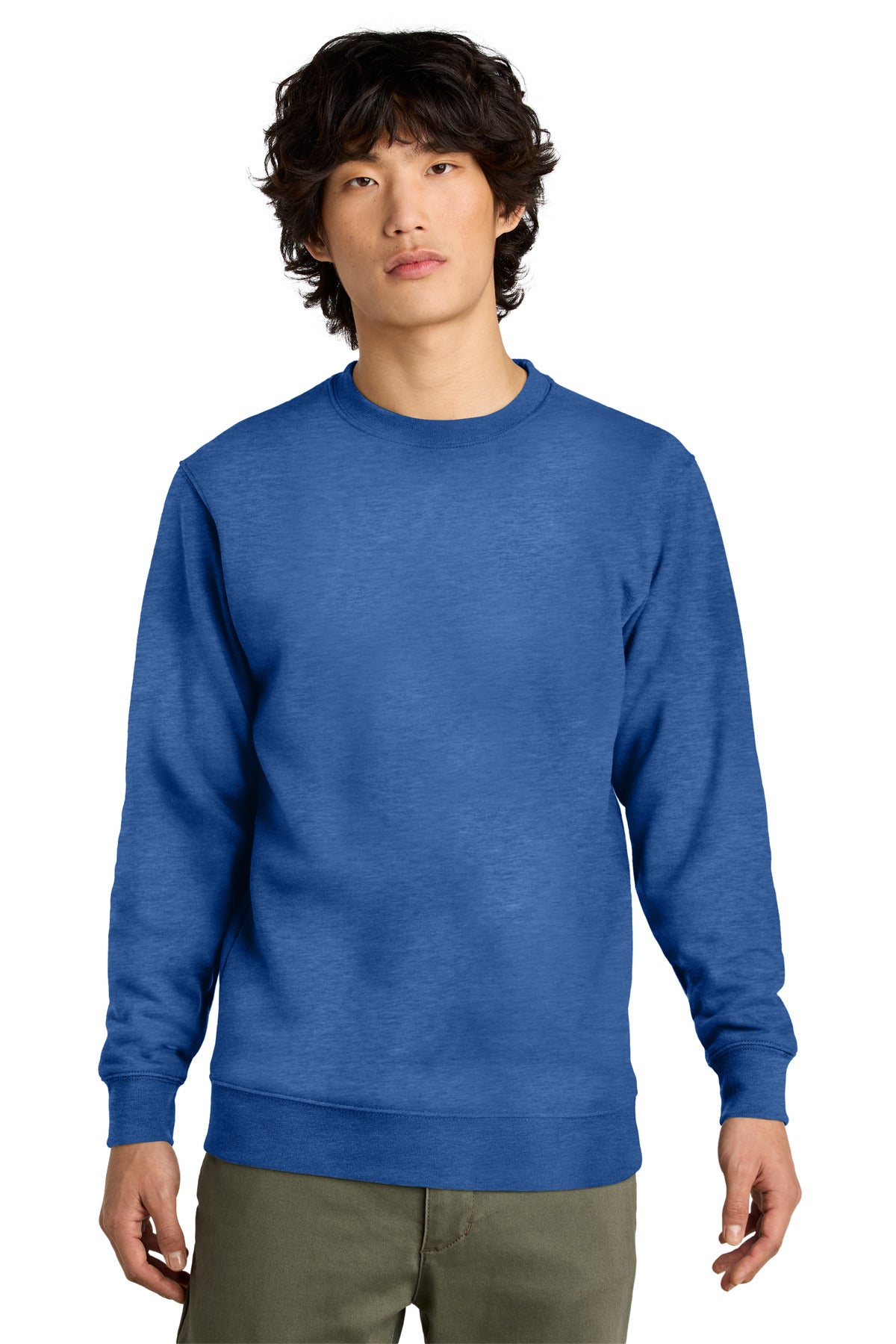 District VITFleece Crew DT6104 front model image.