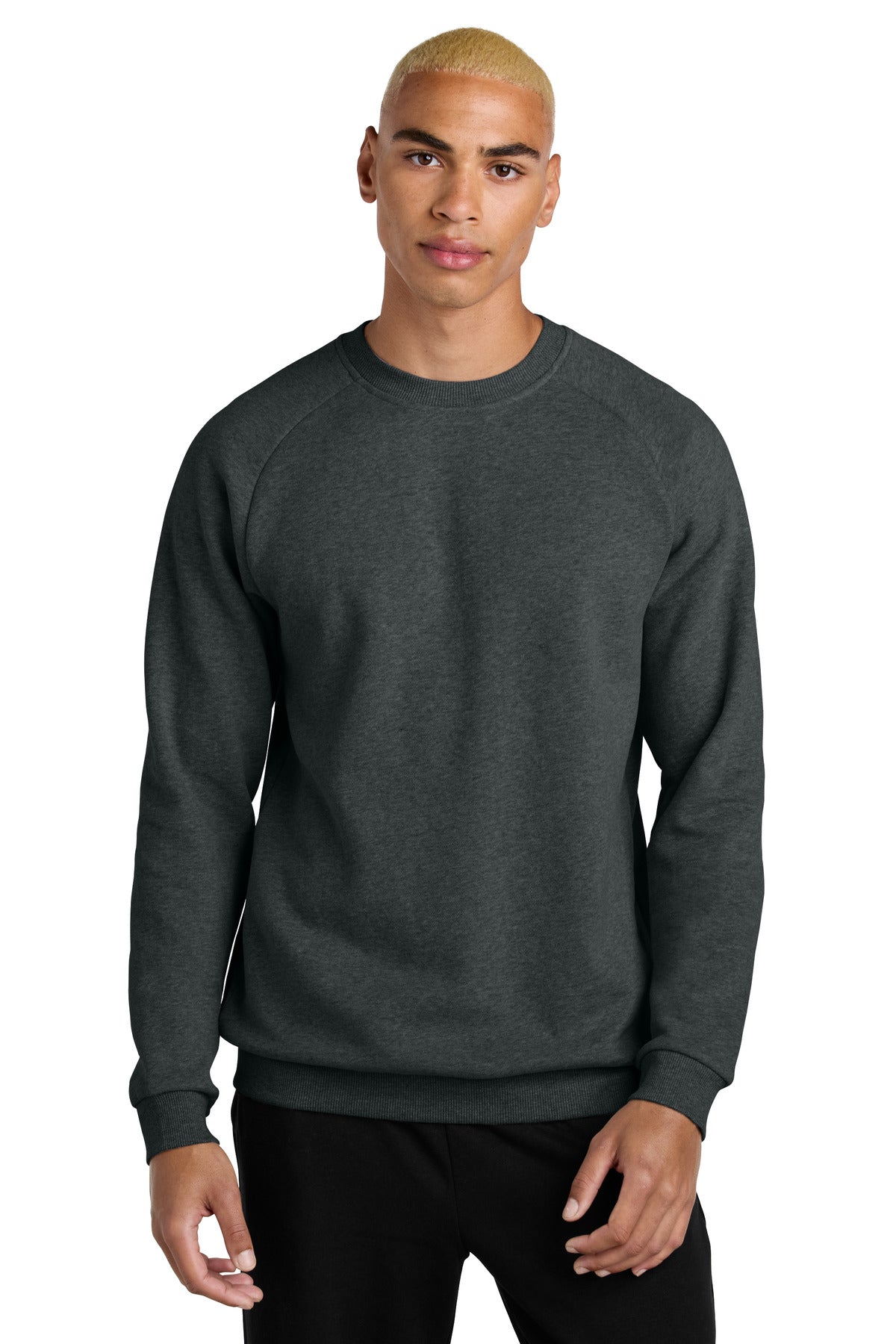 District Cloud Fleece Crew DT7804 front model image.